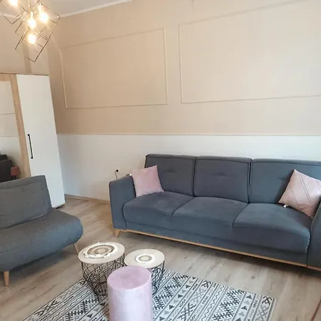 Hostel Lemuria Jaworzynska Centrum Legnica